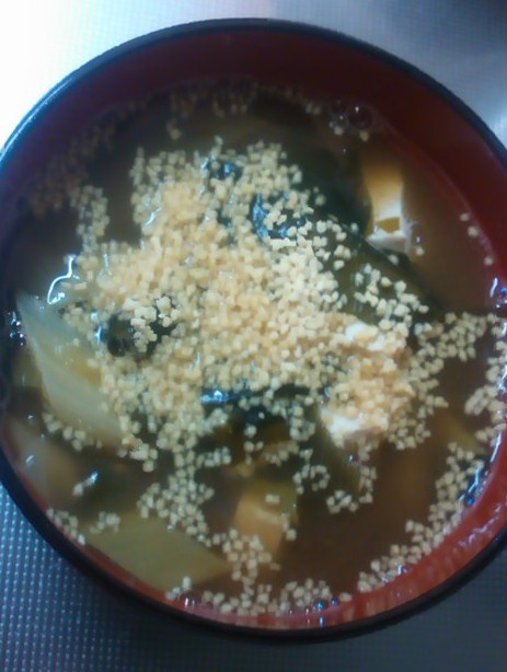 味噌汁に大豆レシチン.jpg
