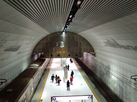 元町中華街駅のホーム