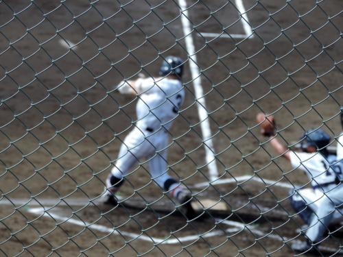 浦和学院　木暮騎士が初回三点本塁打を放つ.JPG