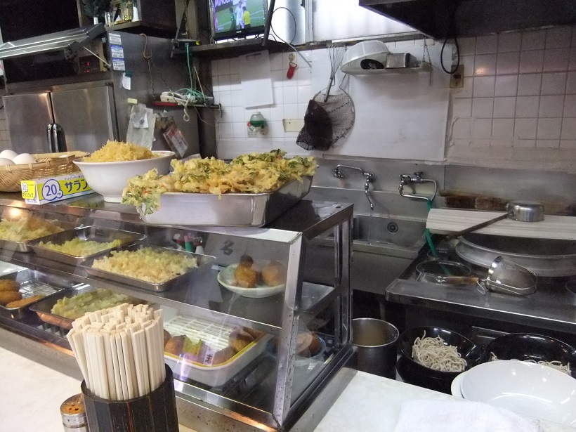そば清＠東十条の天ぷらケース20130612.JPG