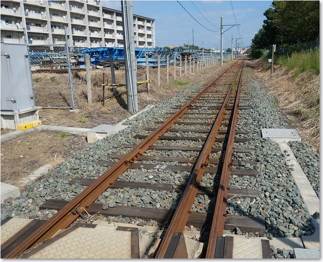 86狭軌と標準軌？