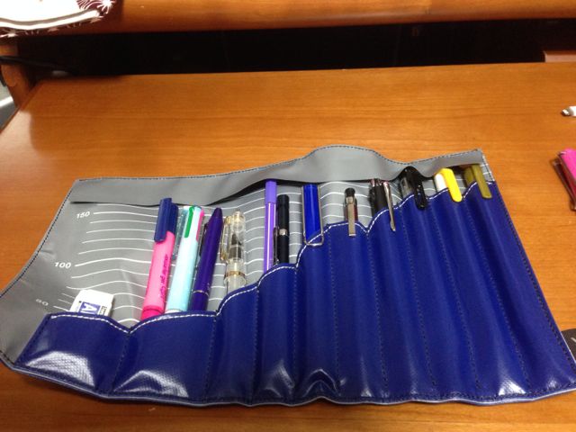 140505ORESEN PEN CASE開いた所.jpg