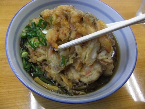 そば処三島＠伊豆箱根鉄道三島駅の桜えび天ぷらそば２20120318.JPG