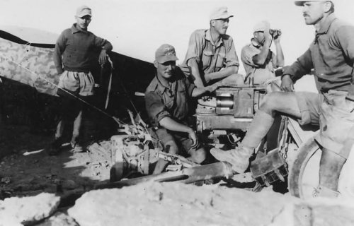 Wehrmacht_pak_anti_tank_gun_in_afrika_korps.jpg
