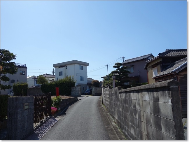 28路地を上ります