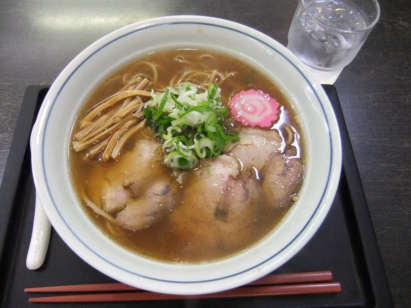 らーめん山頭火旭川本店のそばラーメン１20120521.JPG