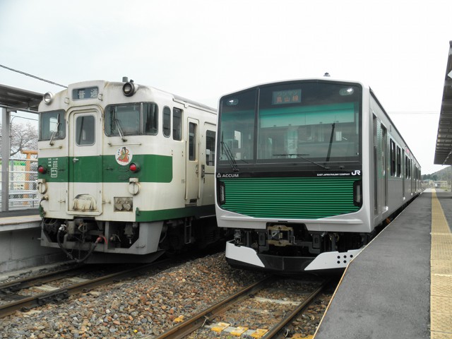 EV-E301系・キハ40系1000番台 烏山線04.jpg