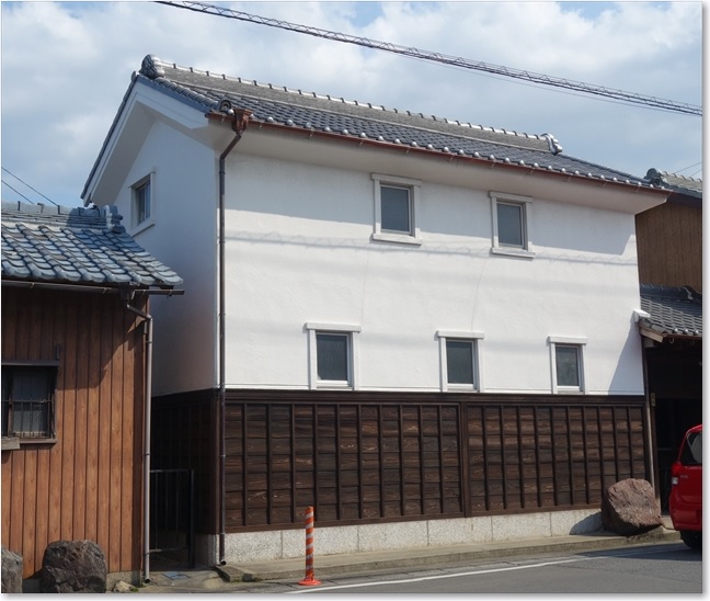 105その隣の蔵