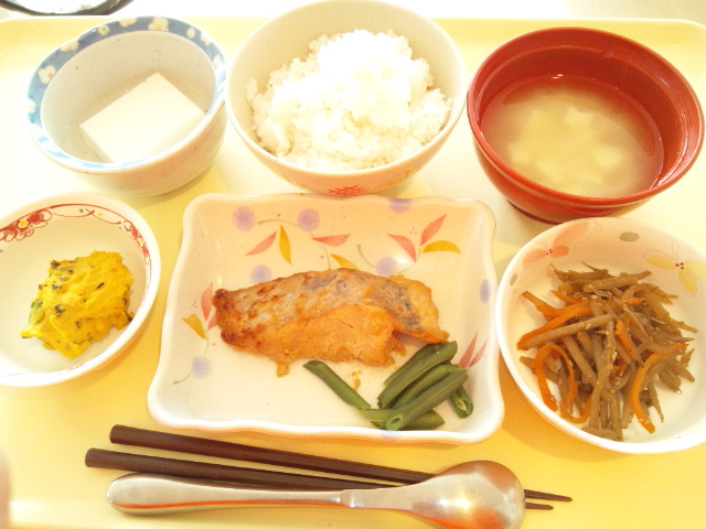ホキの胡麻だれ焼き
