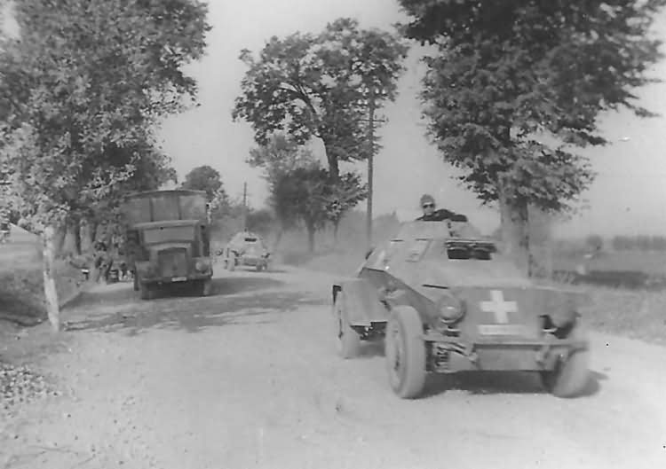 SdKfz_221_leichter_panzerspahwagen_Poland_1939.jpg