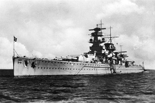 Bundesarchiv_DVM_10_Bild-23-63-06,_Panzerschiff_'Admiral_Graf_Spee'_web.jpg