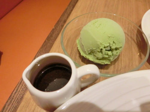 ＤＥＬ’ＩＭＭＯ　利休　チョコソース＆抹茶アイス.jpg