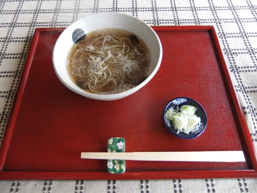 野の庵＠弘前のかけそば945円20140123.JPG