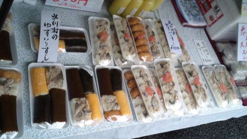高知　日曜市　寿司.jpg