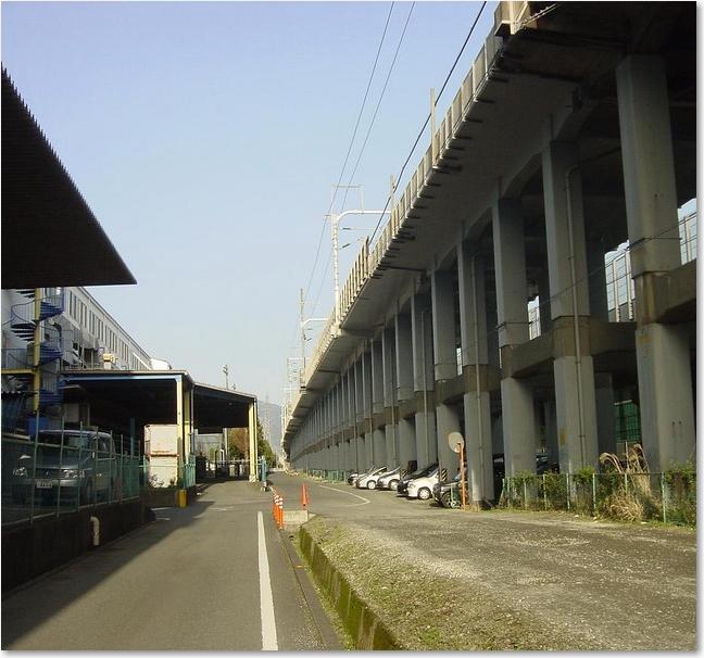 47新幹線沿いに・・・