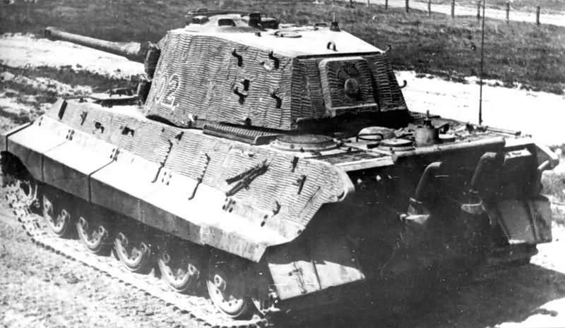 Tiger_2_tank_502_with_zimmerit.jpg