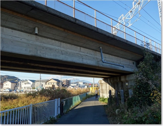 19身延線をくぐる