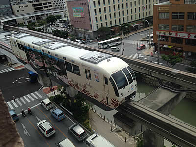yui-rail03.jpg