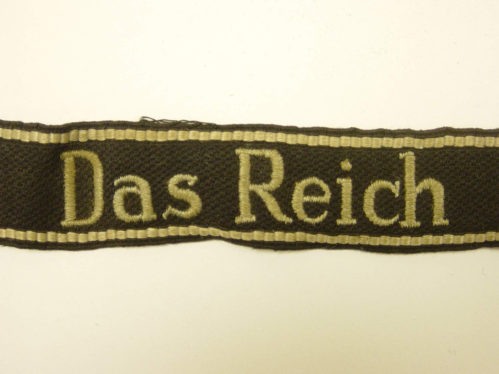 Das Reich cuff title.jpg