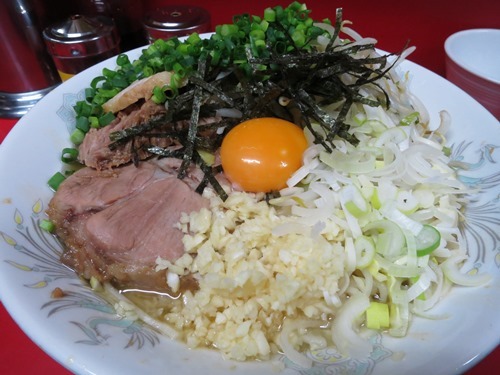 20140128_ラーメン二郎西台駅前店_油そば【塩】に生玉子と小ネギweb.JPG