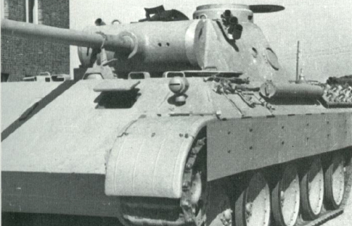 Henschel_Panther_Ausf_D1.jpg