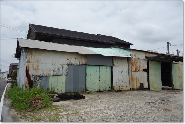 28シャビーな倉庫