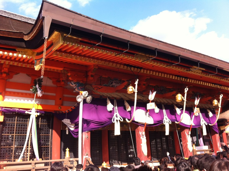 初詣八坂神社.jpg