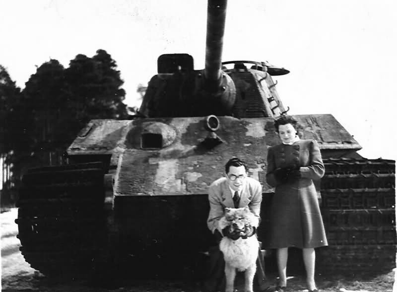 Tiger_2_tank_77.jpg