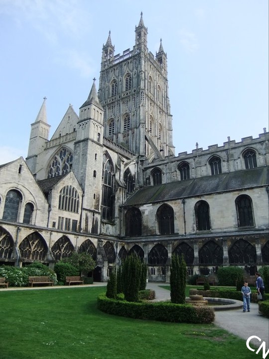 222143_10150169645377821_7660499_n[1] (2).jpg