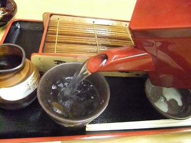 雷門田川のそば湯