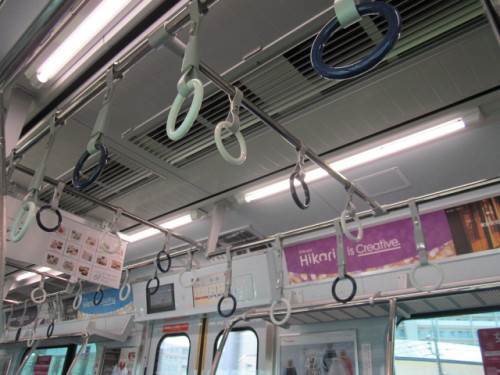 ＳｈｉｂｕｙａＨｉｋａｒｉｅ号つり革