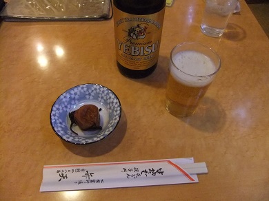 弁天＠浅草でビールと梅干20130517.JPG