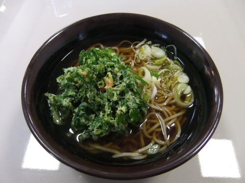 かしわや三軒茶屋店の春菊天そば１20121102.JPG