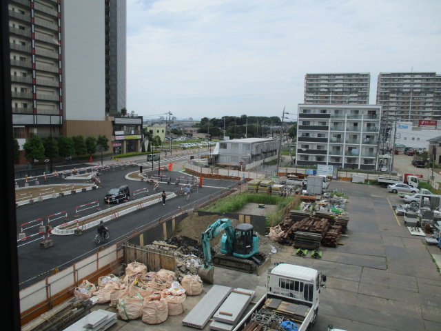 工事中の西口駅前