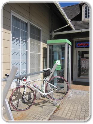 3193吉田口駅（バイク置き場）_3193.jpg
