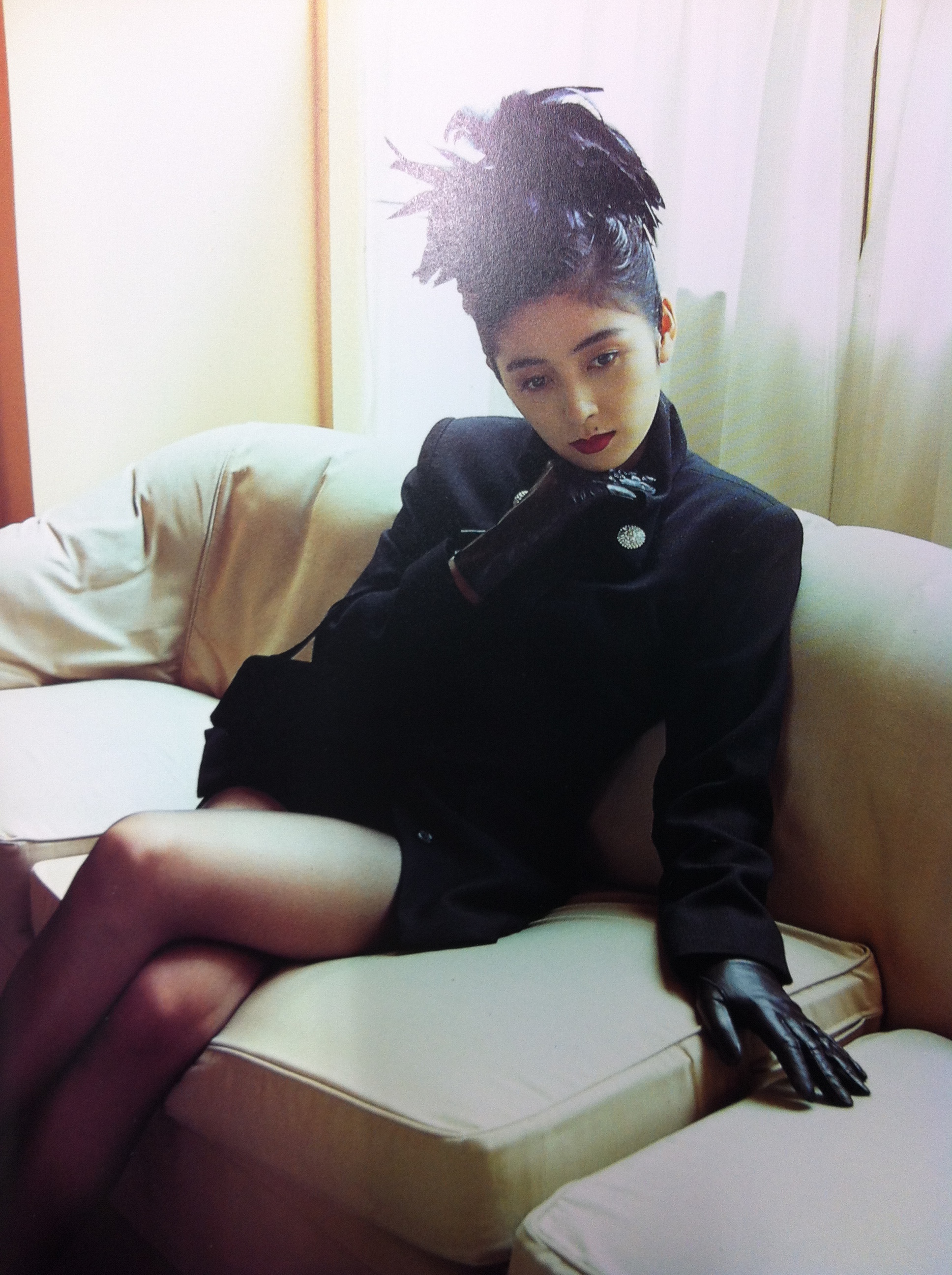 二谷友里恵.jpg