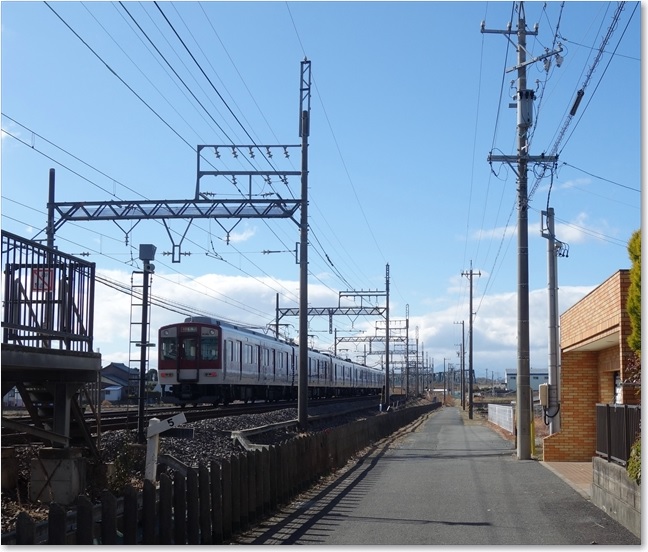 11近鉄電車が走ります