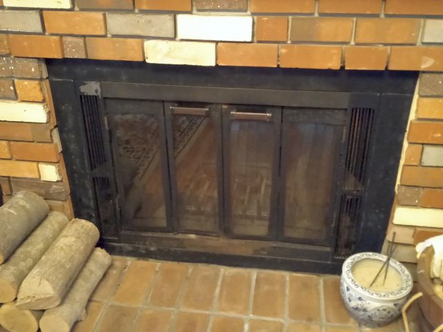 241126fireplace.jpg