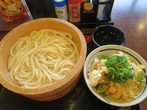 20151101_丸亀製麺_釜揚（大）、鶏天、天丼用ごはん.JPG