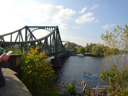 ドイツ 捕虜交換したグリーニッケ橋 (2).JPG