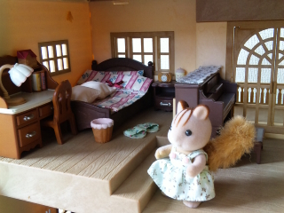 緑の丘のすてきなお家