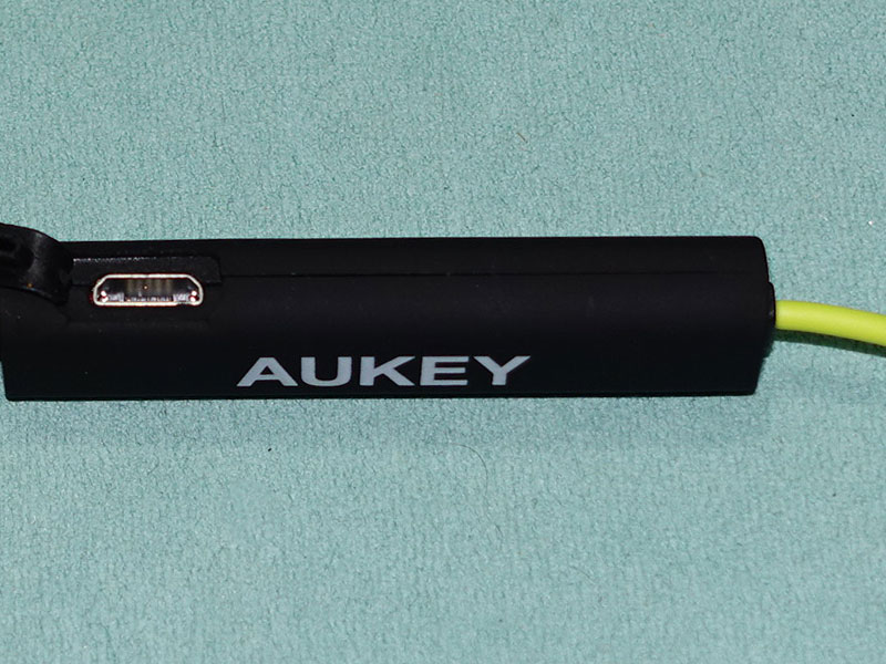 1027AUKEY_EPB11.jpg