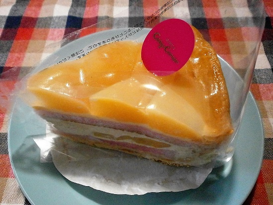 桃のケーキ50.jpg