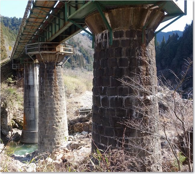 20レトロな橋脚