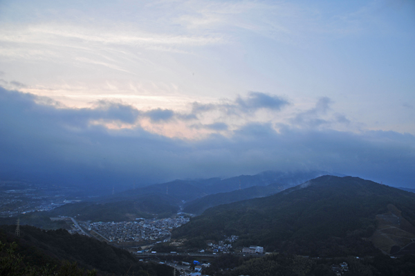 DSC_8541四王寺山の夜明け.jpg