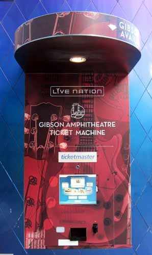Gibson Amphitheatre BoxOffice UCW 4.JPG