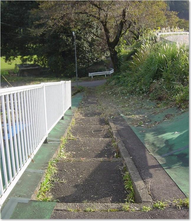 08ここを下ります