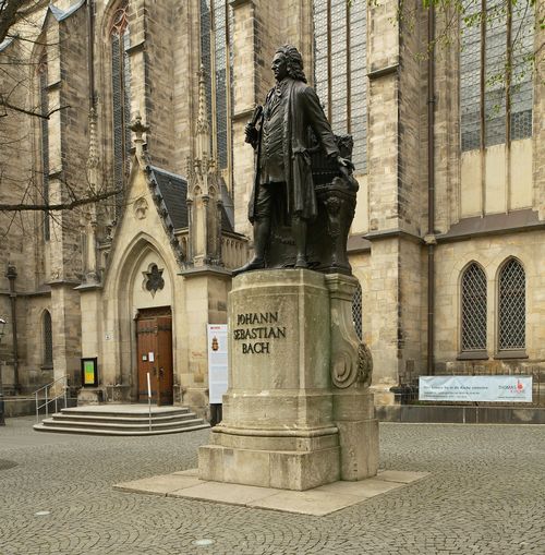 Denkmal_Johann_Sebastian_Bach_Leipzig_2011.jpg