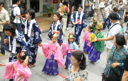 三枝祭行列 (9).JPG