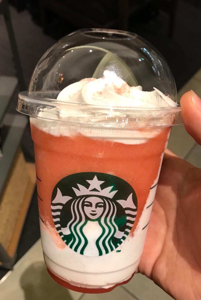 ストロベリーフラペチーノ.jpg